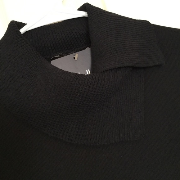 Black ￼Split Turtleneck Pullover Sweater￼ - Picture 6 of 12